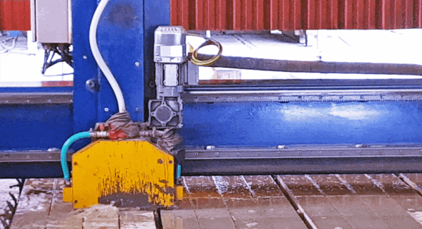 HepcoMotion - HDS2 in Concrete Cutting Application