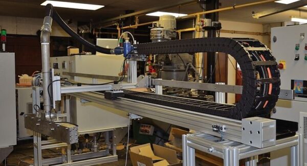 HepcoMotion - Surface Cleaning in Gas Industry