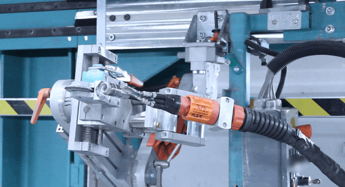 HepcoMotion - Long, difficult and dirty: A linear guide system for a complex setup